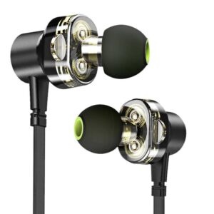 نمای نزدیک از گوشی‌های نرم و ارگونومیک هندزفری سیمی Awei Z1 با طراحی مناسب برای گوش